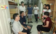 温暖与关怀——校领导看望体育学院新同学