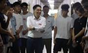 副校长江光亮看望体育学院大一新生